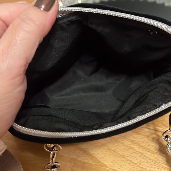 Dior Black Pouch with Double Zipper - Picture 9 of 9